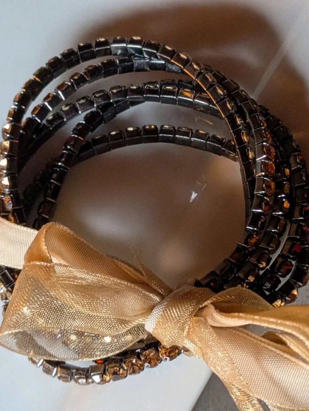 Zara Pack of Combined Elastic Rhinestone Bracelets with ribbons